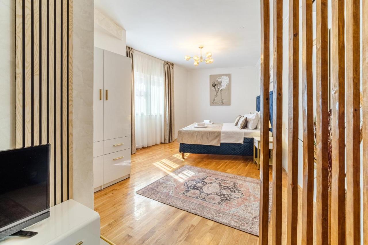 Luxury Apartmens Sebastijan&Karlo スプリト エクステリア 写真