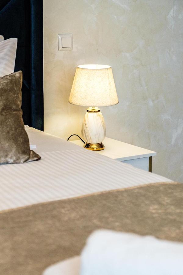 Luxury Apartmens Sebastijan&Karlo スプリト エクステリア 写真